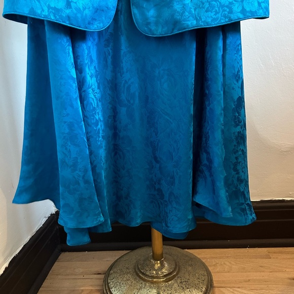 Vintage Maggy London Blue Silk two piece jacket and skirt - Picture 7 of 7